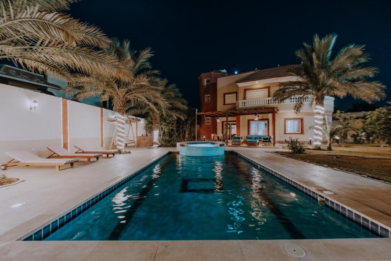 Luxury Private Villa With Pool Хургада Екстериор снимка